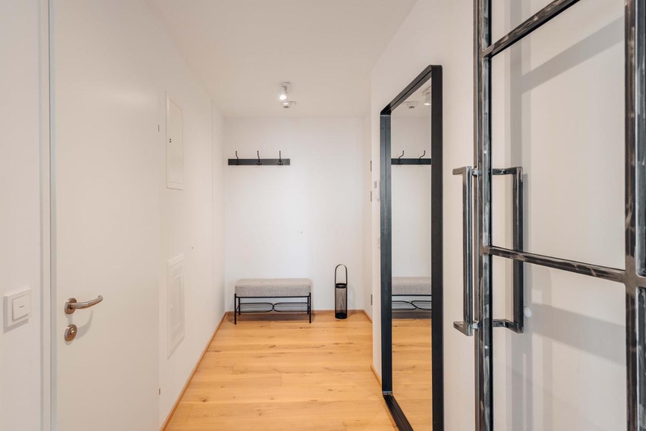 Design Apartment With Amazing View Over Vienna 2 Viena Exterior foto